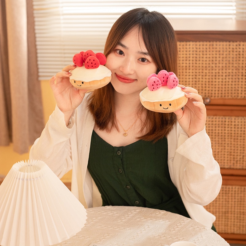 Stuffed-Cake-Plushie-Strawberry-Fruit-Muffin-Shape-Plush-Toys-Cute-Face-Cream-Snack-Parsty-Decor-Party-4.jpg (800×800)